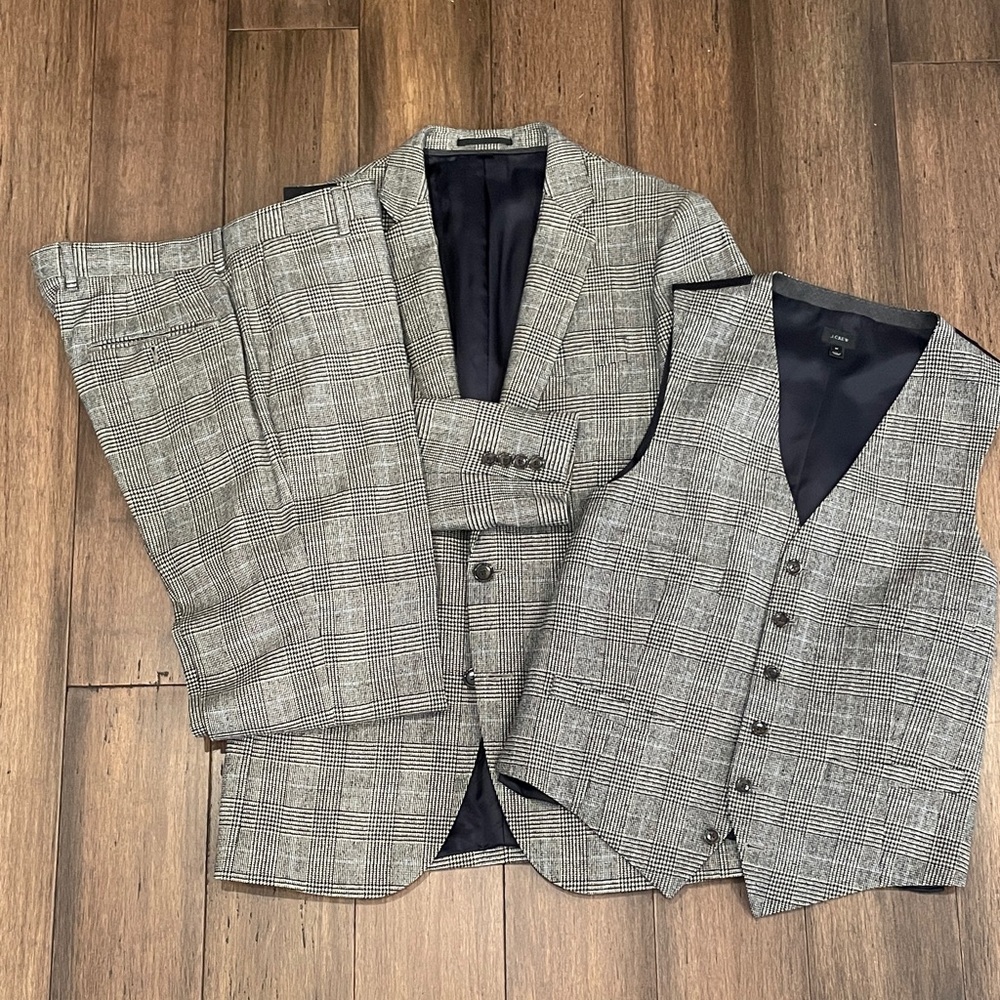 J. Crew Ludlow 3 Piece Suit Prince of Whales